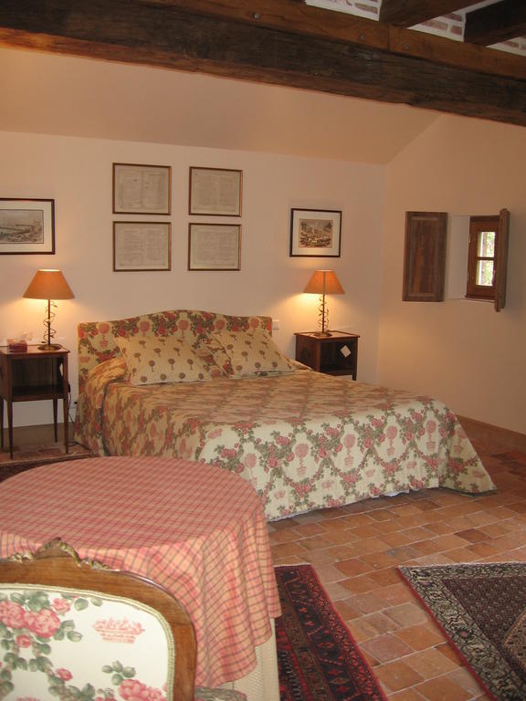 Bed and Breakfast Les Vieux Guays Cerdon  Pokoj fotografie