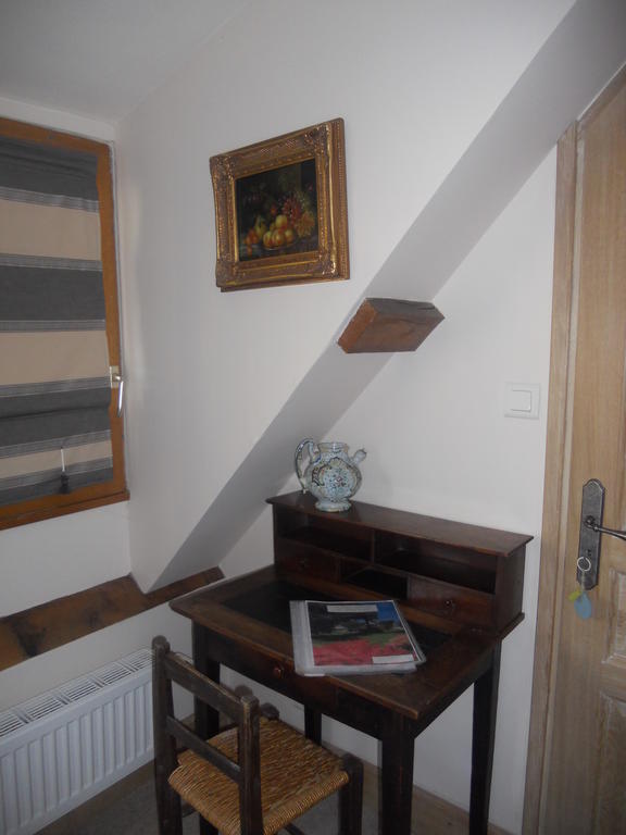 Bed and Breakfast Les Vieux Guays Cerdon  Pokoj fotografie